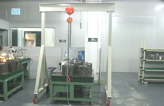 工業(yè)實驗室車床機床設(shè)備搬運移動吊裝作業(yè)